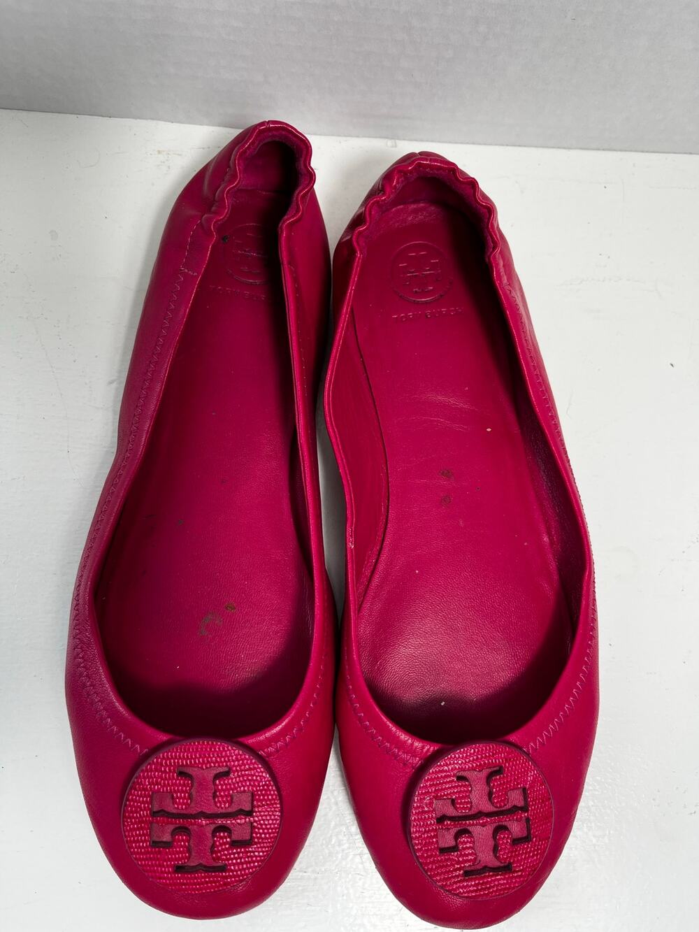 Tori Burch size 9.5M women's pink leather logo slip on ballet flats super cute
